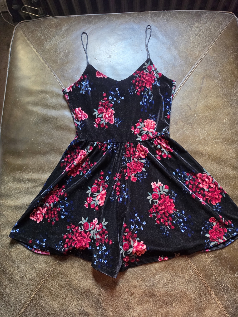 H&M Divided Black Velvet Floral Romper Size 4 NWOT